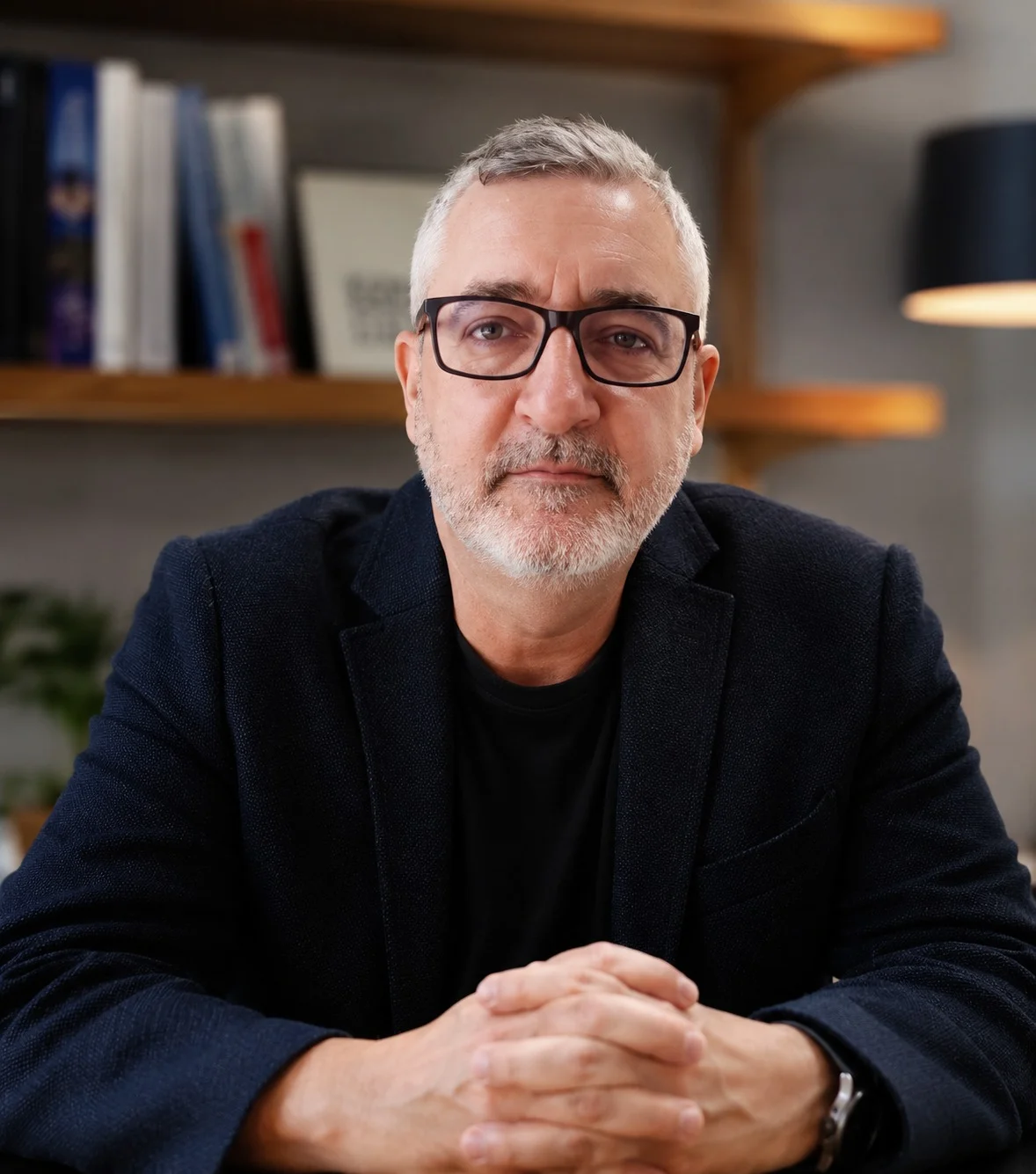 John, la persona detrás de BEST